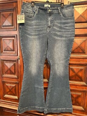 3XL MEKOOL Women's Faded Blue Flare Stretchy Jeans May fit 2X see measurements